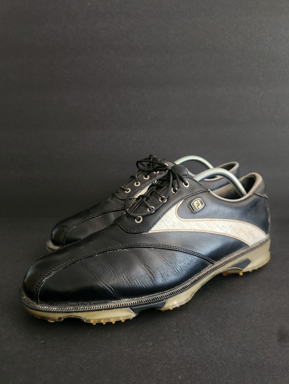 FootJoy DryJoys Tour Golf Shoes Mens 10M Black Leather SoftSpikes